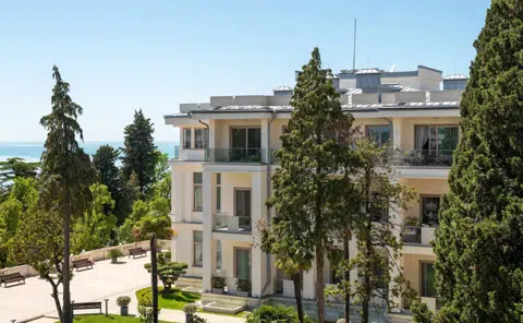 Grand Royal Residences